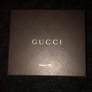 Gucci box